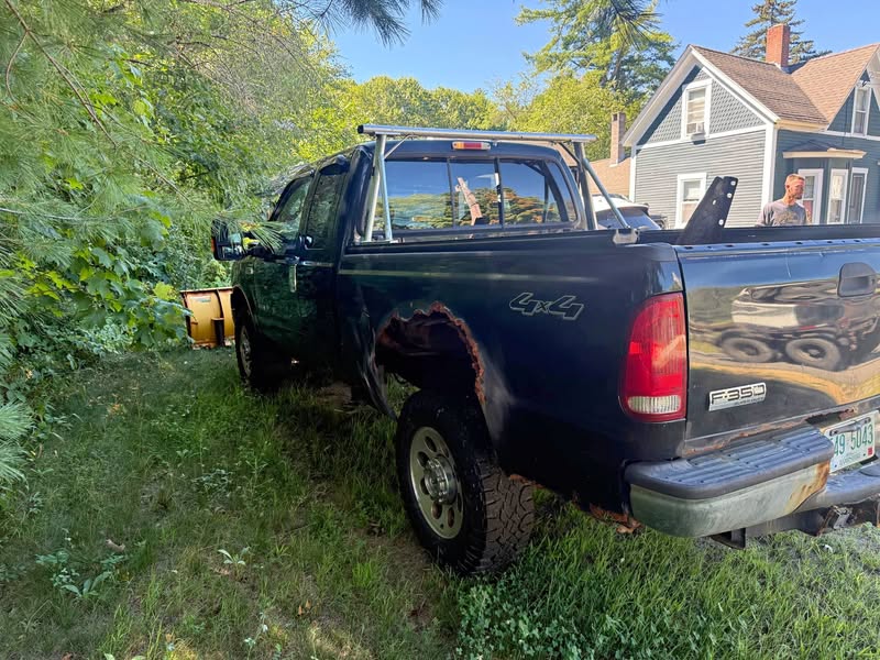 2006 Ford F350 Super Duty Super Cab & Chassis - Lariat Cab & Chassis 4D