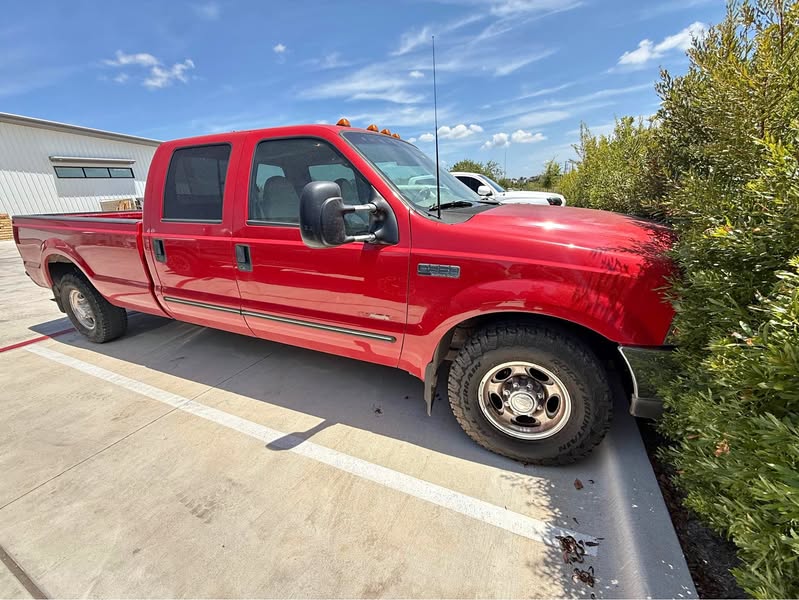 2001 Ford F350 Super Duty Crew Cab - Long Bed