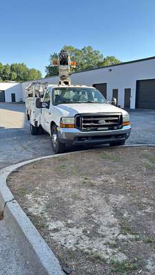 1999 Ford Econoline E350 Super Duty Cargo - Un carro en buen estado
