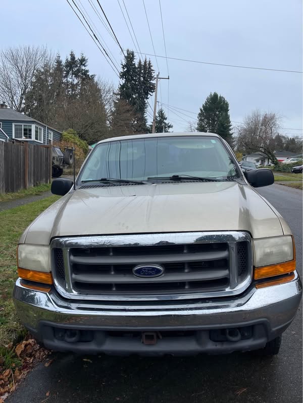 1999 Ford F250 Super Duty Crew Cab - Long Bed
