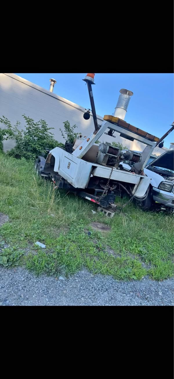 2001 Ford F350 Super Duty Crew Cab & Chassis - 176\