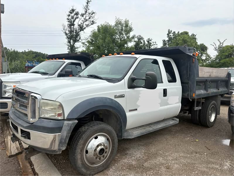 2007 Ford F450 Super Duty Regular Cab & Chassis - XLT