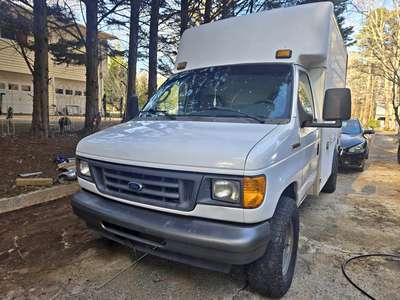 2007 Ford E350 Super Duty Cargo