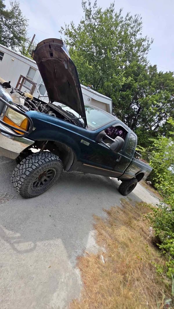 1999 Ford F250 Super Duty Super Cab - FX4 Pickup 4D 8 ft