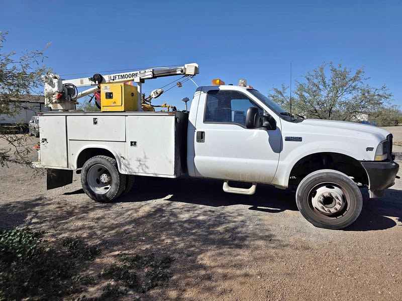 2003 Ford F450 Super Duty Regular Cab - Xl