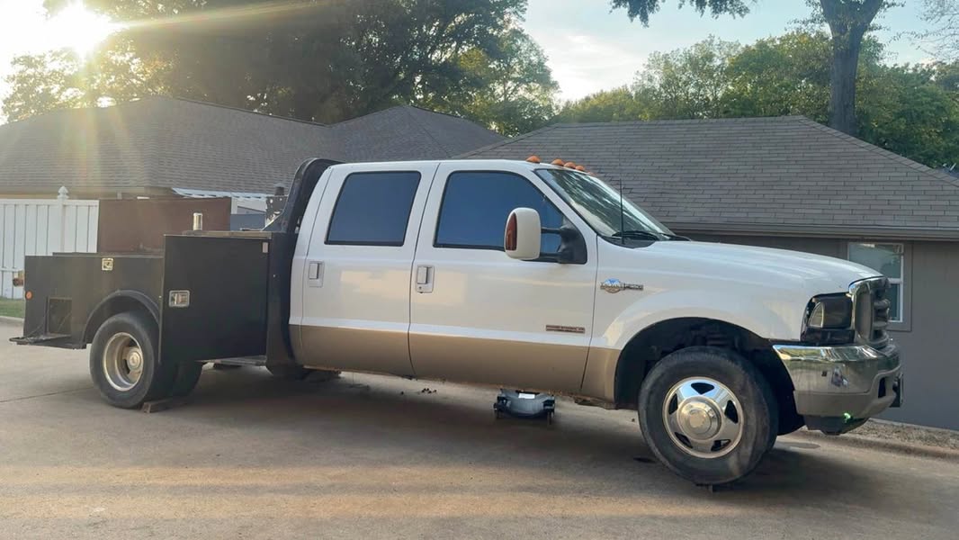 2003 Ford F350 Super Duty Crew Cab - King Ranch Pickup 4D 8 ft