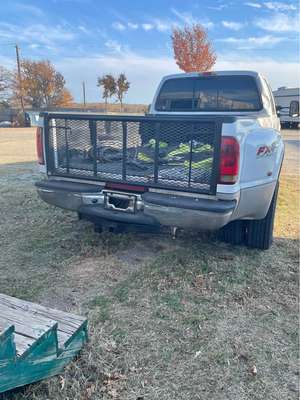 2005 Ford F350 Super Duty Super Cab & Chassis - XL Cab & Chassis 4D