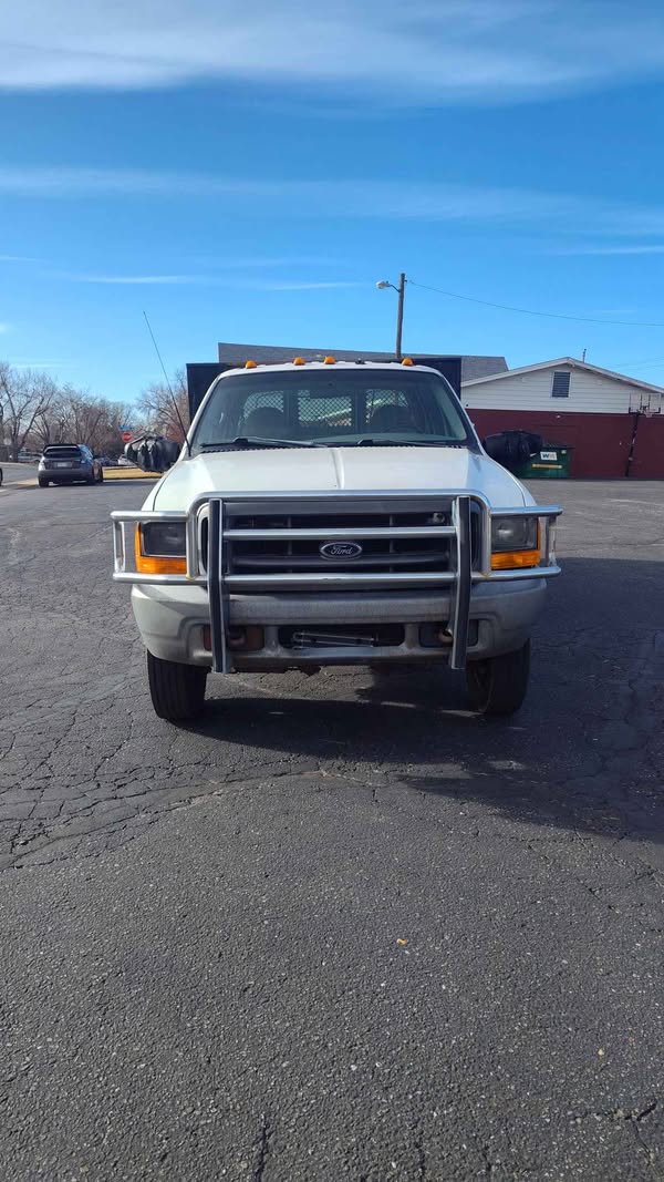 1999 Ford F450 Super Duty Crew Cab & Chassis