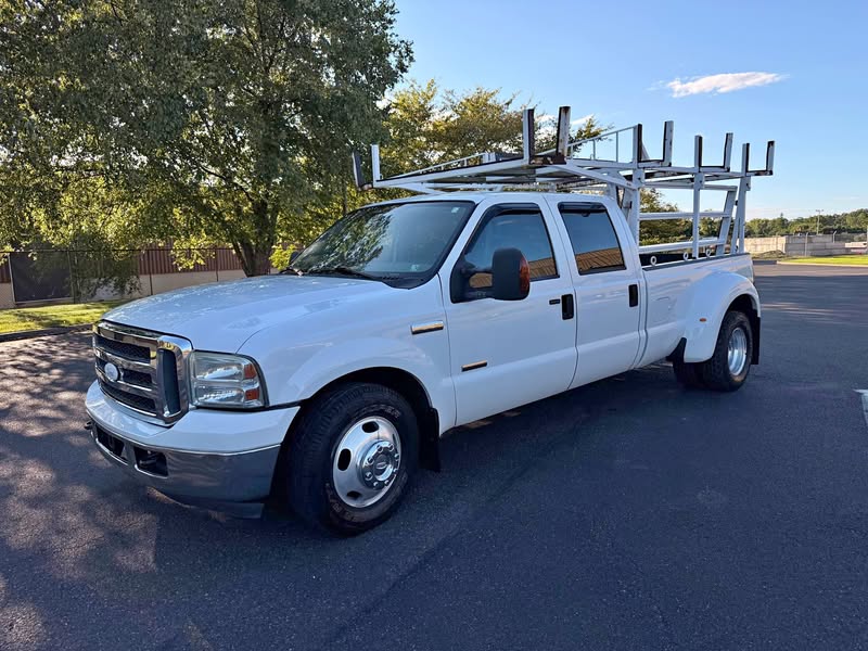 2007 Ford F350 Super Duty Super Cab - Lariat Pickup 4D 8 ft