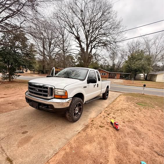 2005 Ford E250 Super Duty Cargo