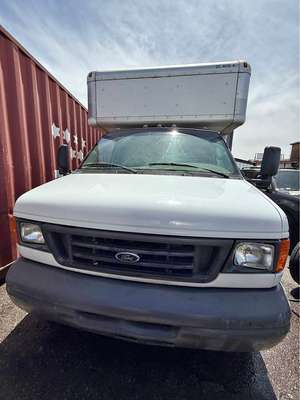 2007 Ford E450 Super Duty Cutaway - Van Cab-Chassis 2D