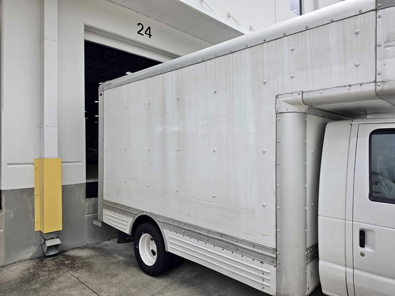 2007 Ford E350 Super Duty Cargo
