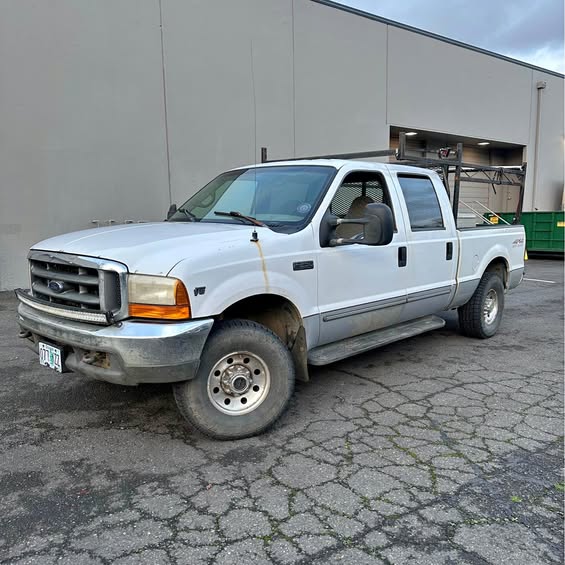 1999 Ford F250 Super Duty Crew Cab - Lariat Pickup 4D 6 3\/4 ft