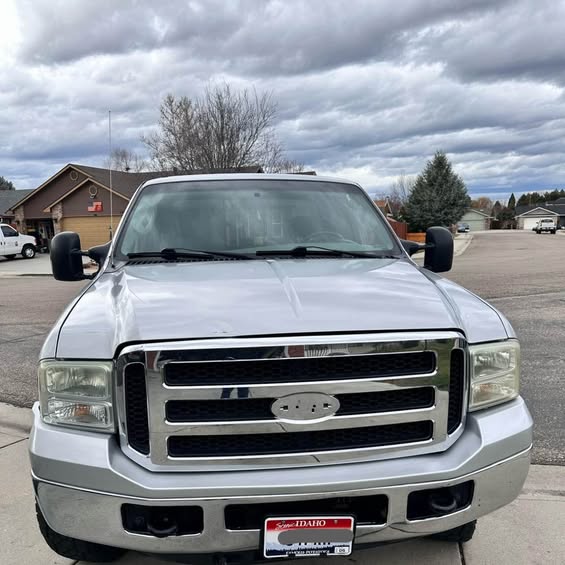 2005 Ford F250 Super Duty Super Cab - Long Bed