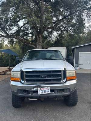2000 Ford F350 Super Duty Crew Cab - Long Bed