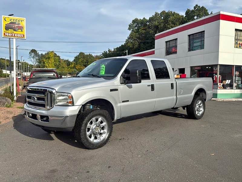 2006 Ford F350 Super Duty Crew Cab - Lariat Pickup 4D 8 ft