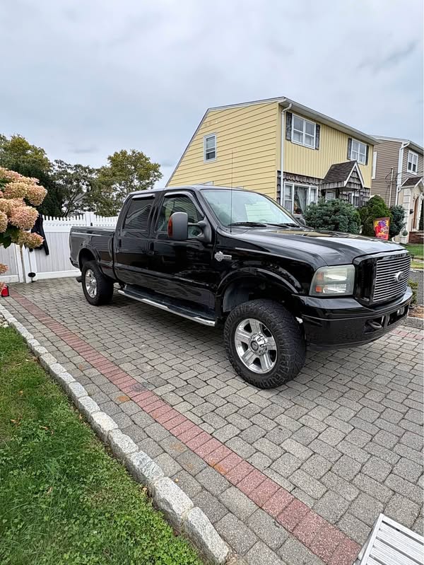 2007 Ford F250 Super Duty Crew Cab - Harley-Davidson Pickup 4D 6 3\/4 ft