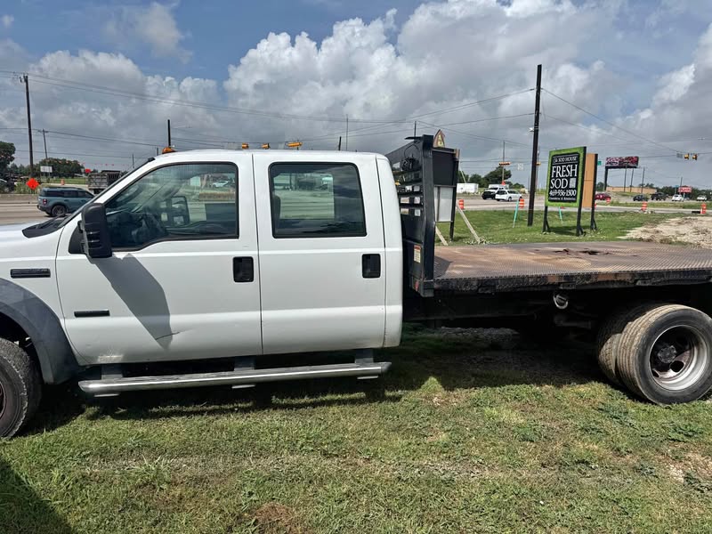 2007 Ford F550 Super Duty Super Cab & Chassis - XLT Cab & Chassis 4D