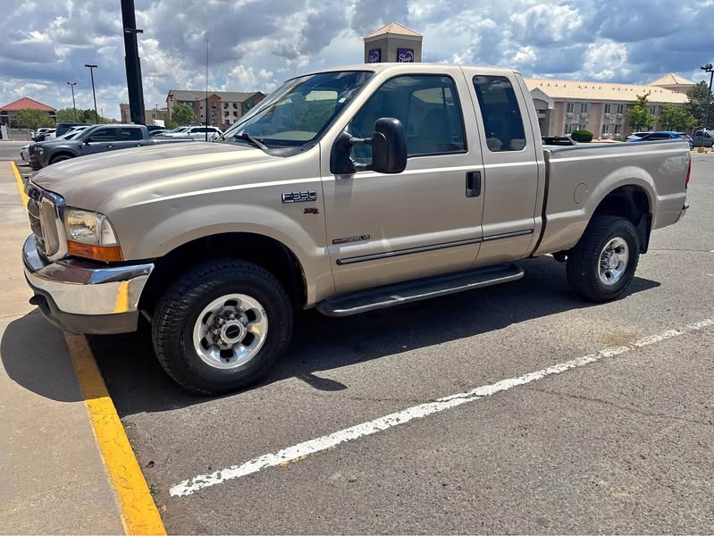 1999 Ford F350 Super Duty Regular Cab & Chassis - 141\
