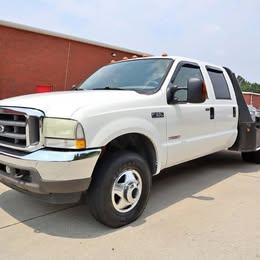 2004 Ford F350 Super Duty Crew Cab & Chassis 176 W.B. 4D\
