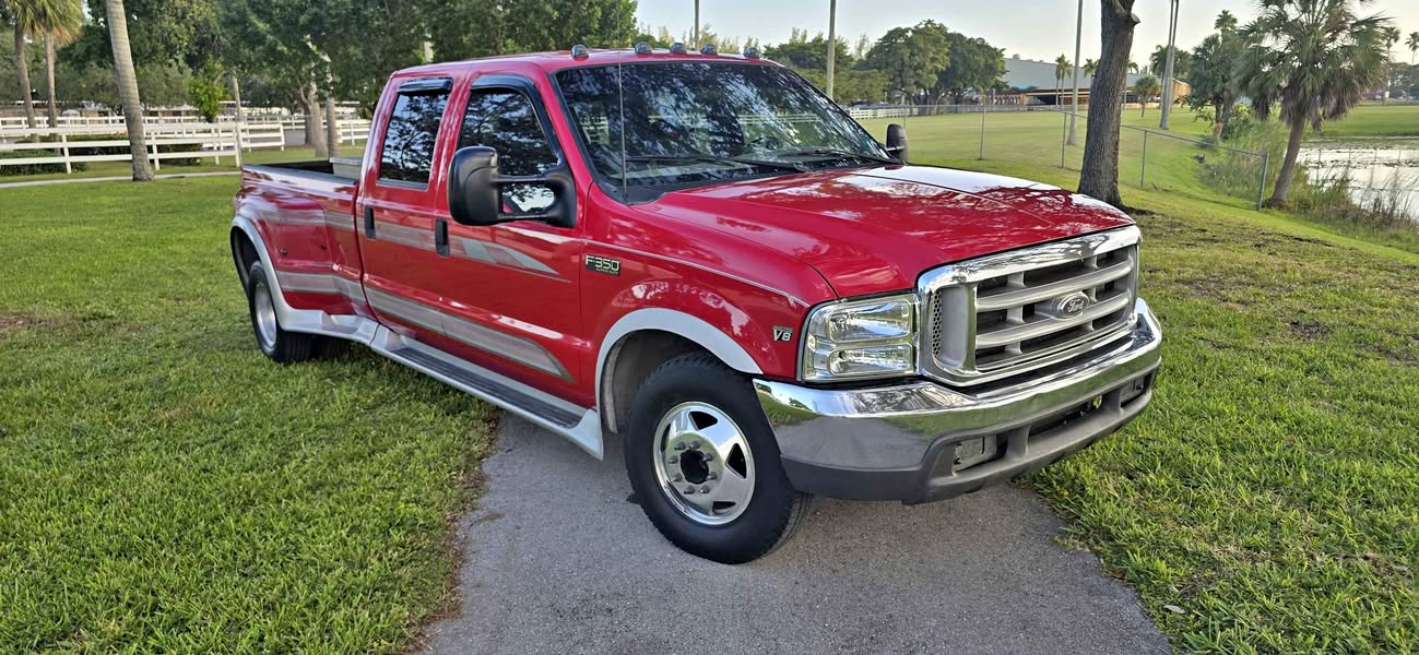 1999 Ford E350 Super Duty Passenger - XLT Extended Wagon 3D