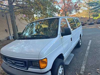2005 Ford E350 Super Duty Cargo - Extended Van 3D