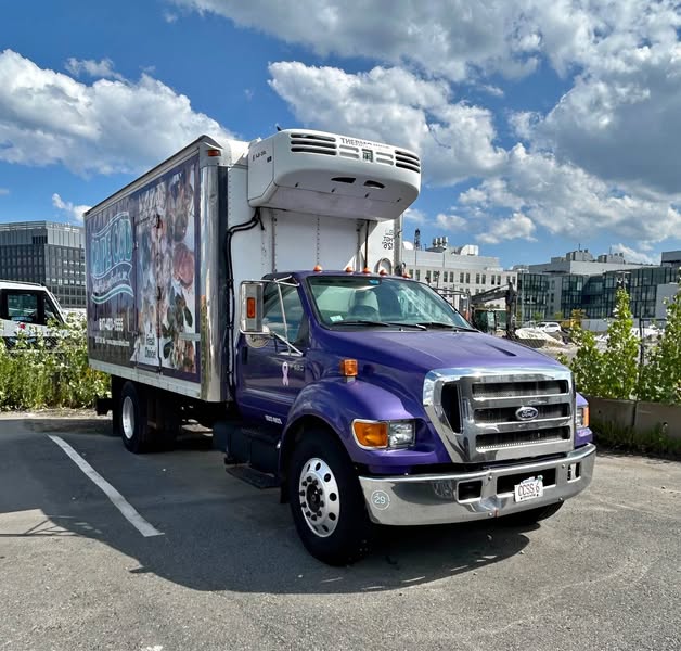 2006 Ford F550 Super Duty Super Cab & Chassis - XL Cab & Chassis 4D
