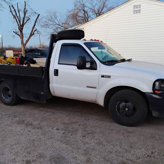 2003 Ford F350 Super Duty Regular Cab - XL Pickup 2D 8 ft