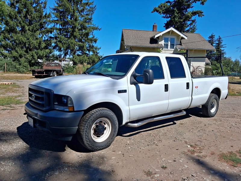 2004 Ford F350 Super Duty Crew Cab - XL Pickup 4D 8 ft