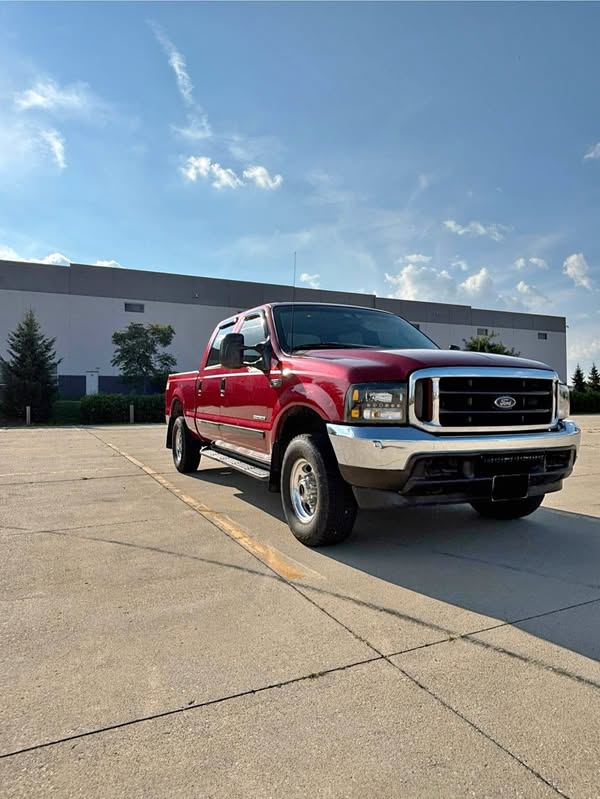 2003 Ford F250 Super Duty Crew Cab - Lariat