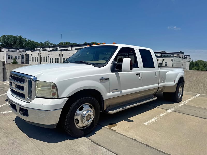 2007 Ford F350 Super Duty Crew Cab - King Ranch Pickup 4D 8 ft