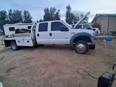 2007 Ford F550 Super Duty Crew Cab & Chassis