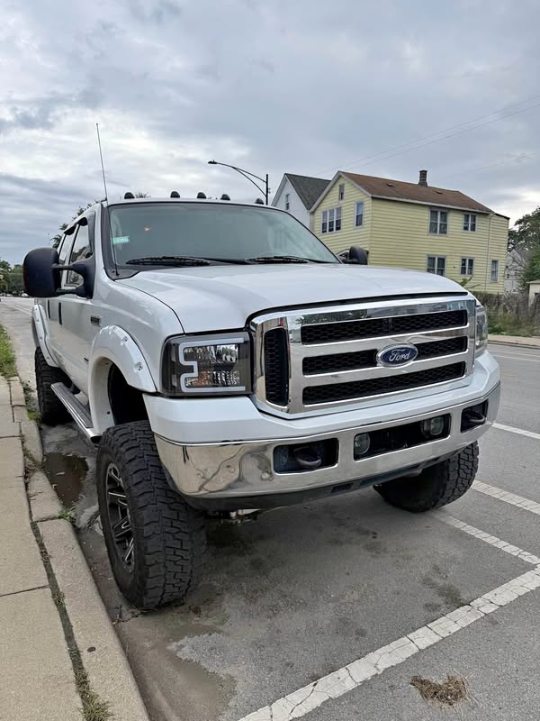 2007 Ford F250 Super Duty Crew Cab - Lariat Pickup 4D 6 3\/4 ft