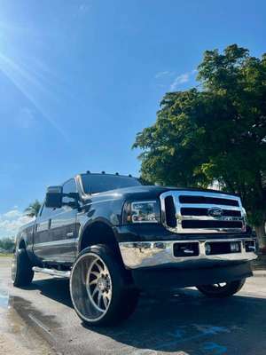 2007 Ford F250 Super Duty Crew Cab - Lariat Pickup 4D 6 3\/4 ft