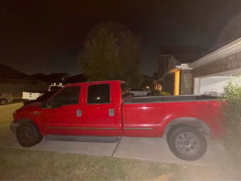 1999 Ford F250 Super Duty Crew Cab - Long Bed