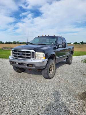 2002 Ford F250 Super Duty Crew Cab - Lariat Pickup 4D 6 3\/4 ft