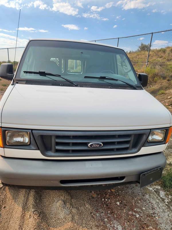2007 Ford E250 Super Duty Cargo