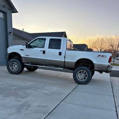 2004 Ford F350 Super Duty Crew Cab - Lariat Pickup 4D 6 3\/4 ft