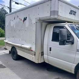 2007 Ford E450 Super Duty Cutaway - Cutaway Van 2D