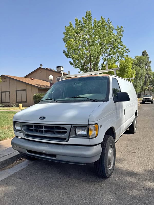 2001 Ford E250 Super Duty Cargo