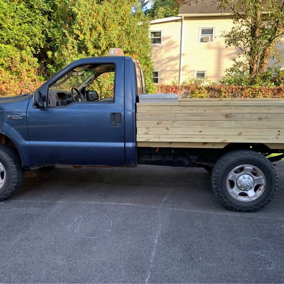 2004 Ford F250 Super Duty Regular Cab - XL Pickup 2D 8 ft