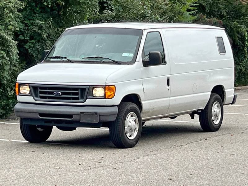 2007 Ford E350 Super Duty Cargo - Commercial Van 3D