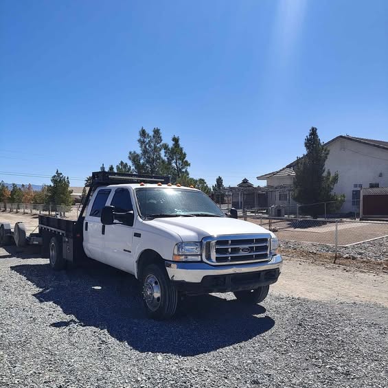 2000 Ford F550 Super Duty Regular Cab & Chassis
