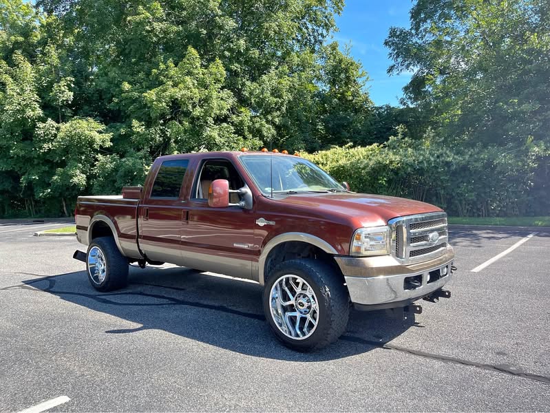 2005 Ford F350 Super Duty Crew Cab - King Ranch Pickup 4D 6 3\/4 ft
