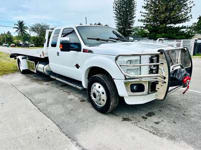 2003 Ford F550 Super Duty Crew Cab & Chassis - Lariat Cab & Chassis 4D