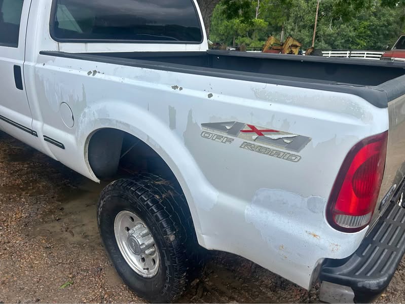 1999 Ford F250 Super Duty Crew Cab - XLT Pickup 4D 6 3\/4 ft