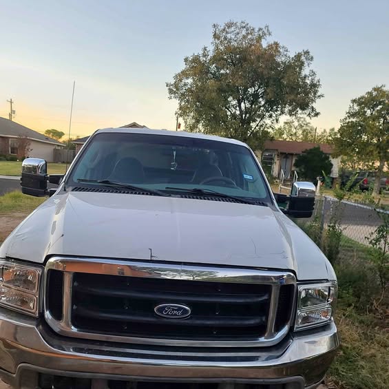 2006 Ford F250 Super Duty Crew Cab - XL Pickup 4D 8 ft