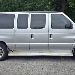 2007 Ford E150 Super Duty Cargo