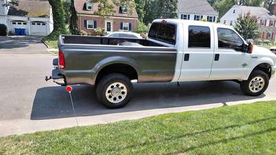 2006 Ford F350 Super Duty Crew Cab - XLT Pickup 4D 8 ft