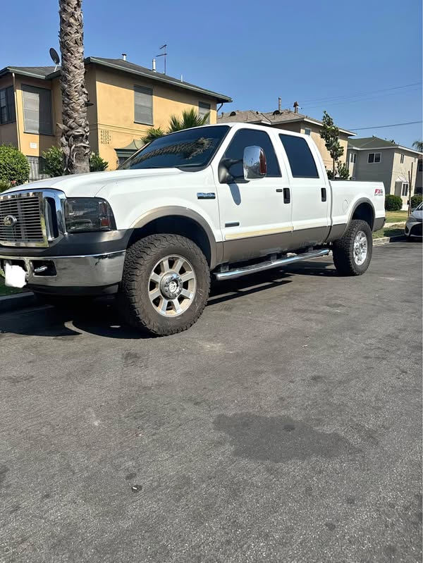 2006 Ford F350 Super Duty Crew Cab - King Ranch Pickup 4D 6 3\/4 ft